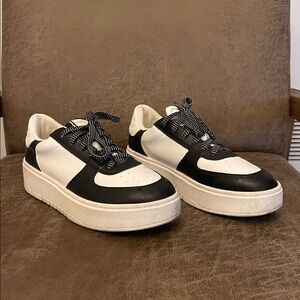 Shu Shop black and white tennis shoes